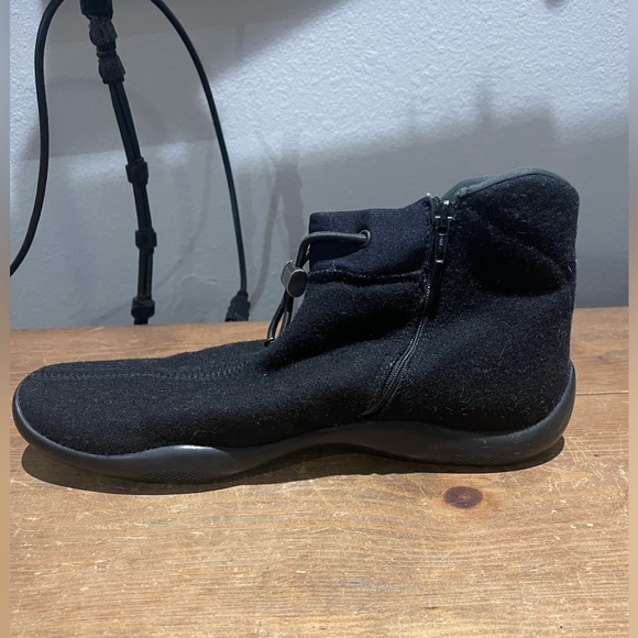 Men’s Prada quarter slide in boots size 10 all black cloth. - Picture 6 of 11